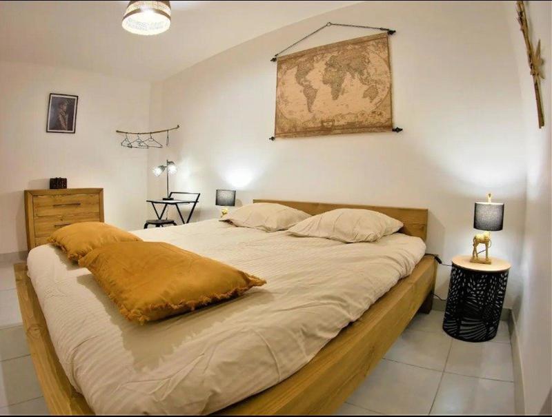 Local commercial - 93 m² - 4 pièces