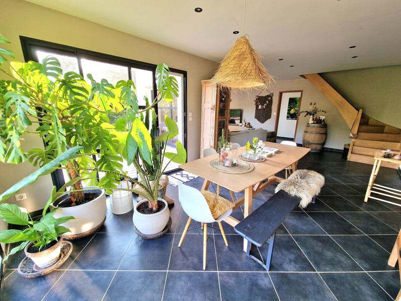 Maison - 165 m² - 6 pièces