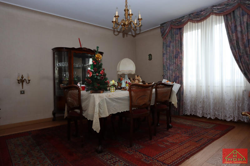 Maison - 181 m² - 5 pièces