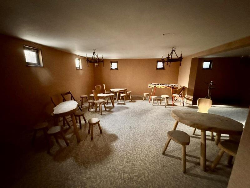 Châlet - 453 m² - 14 pièces