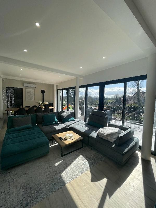 Châlet - 260 m² - 10 pièces