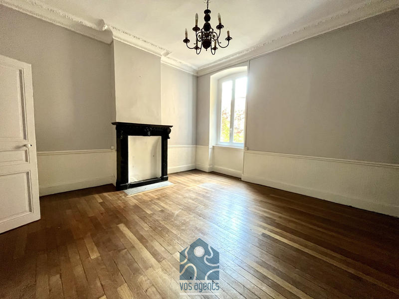 Maison - 226 m² - 8 pièces