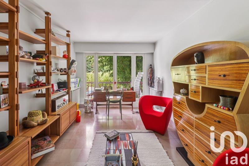 Maison - 250 m² - 8 pièces