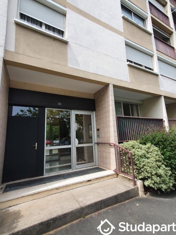 Chambre - 12 m² - 1 pièce