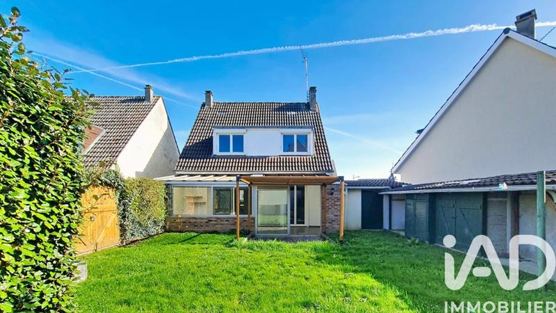 Maison - 98 m² - 5 pièces