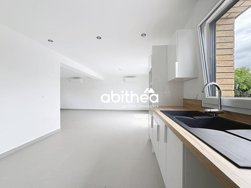 Maison - 108 m² - 5 pièces