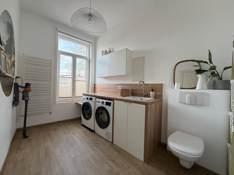 Maison - 186 m² - 7 pièces