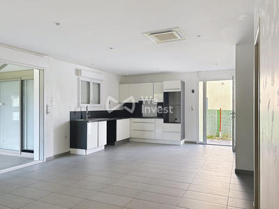 Maison traditionnelle - 100 m² - 5 pièces