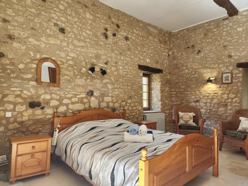 Corps de ferme - 188 m² - 7 pièces