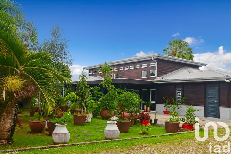 Maison - 272 m² - 5 pièces