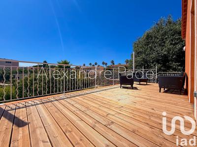 Appartement - 93 m² - 5 pièces