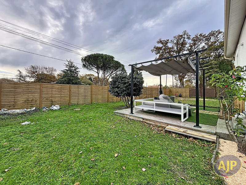 Maison - 88 m² - 4 pièces