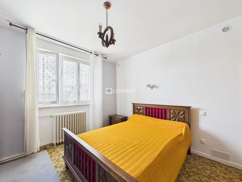 Propriété - 222 m² - 9 pièces
