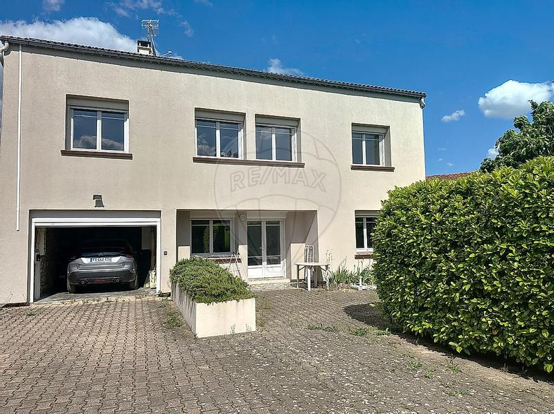 Maison - 144 m² - 7 pièces