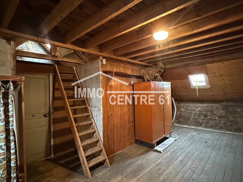 Maison - 163 m² - 9 pièces