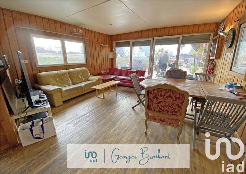 Maison - 250 m² - 10 pièces