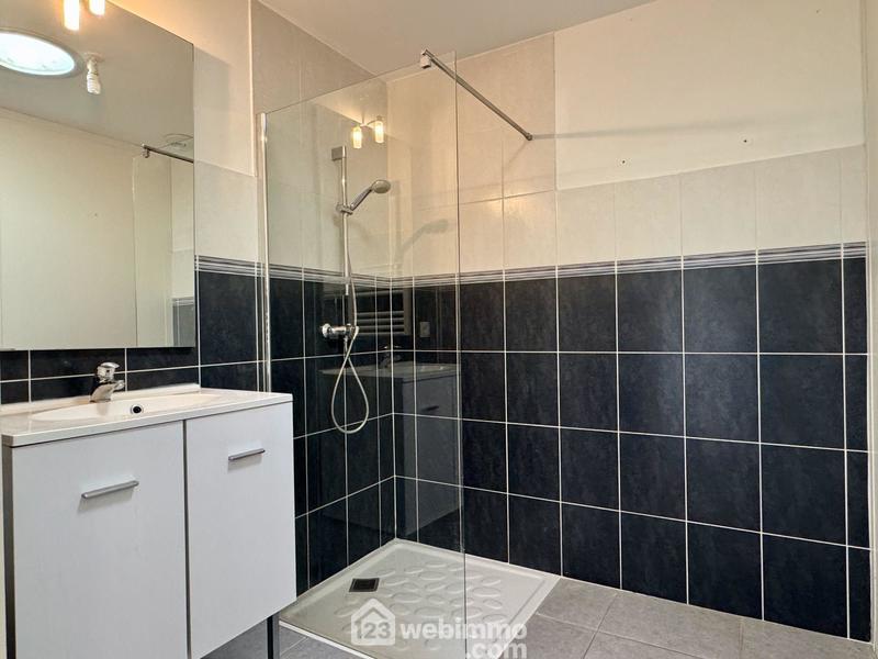 Maison - 84 m² - 4 pièces