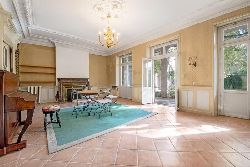 Maison bourgeoise - 385 m² - 12 pièces