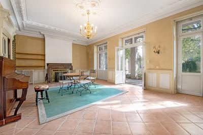 Maison bourgeoise - 385 m² - 12 pièces