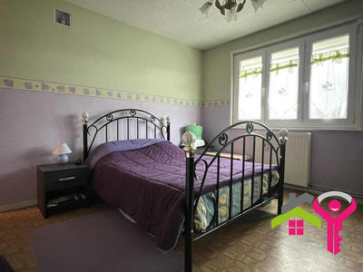 Maison - 90 m² - 5 pièces