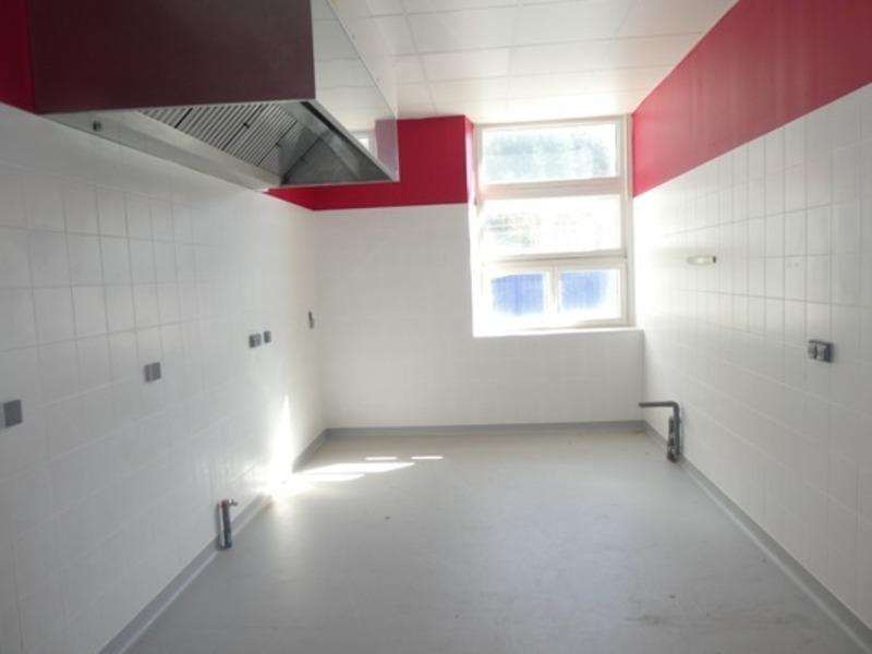 Local d'activité / Entrepôt - 130 m² - 4 pièces