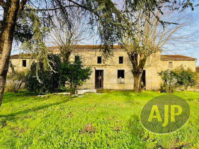 Maison - 350 m² - 7 pièces