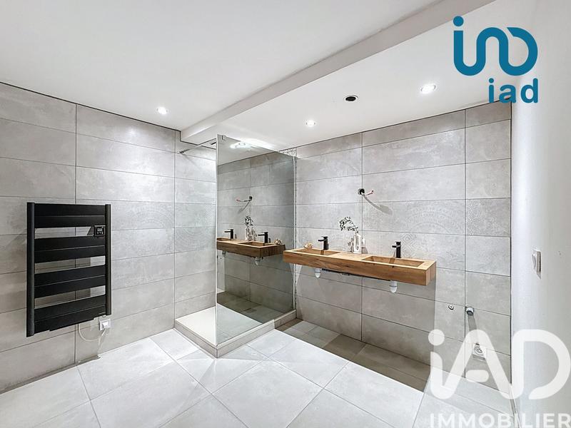 Maison de village - 200 m² - 9 pièces