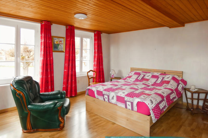 Maison - 193 m² - 8 pièces