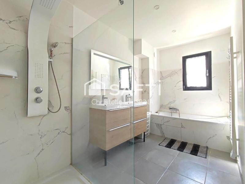 Maison - 151 m² - 6 pièces