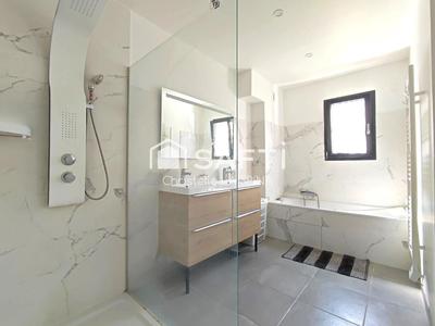 Maison - 151 m² - 6 pièces