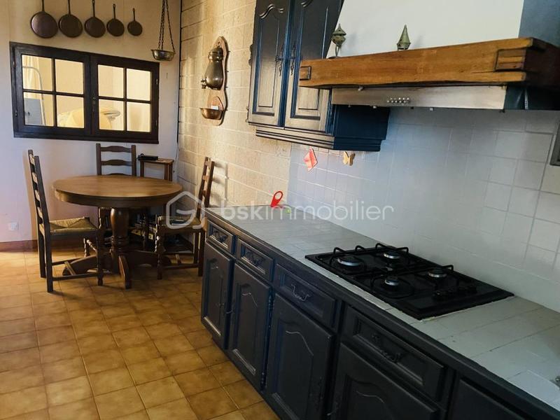 Maison - 140 m² - 5 pièces