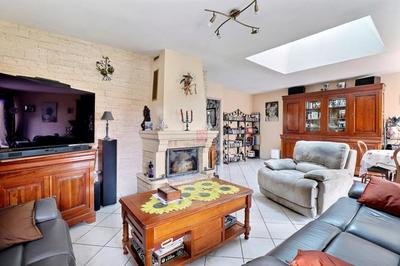 Maison - 97 m² - 5 pièces