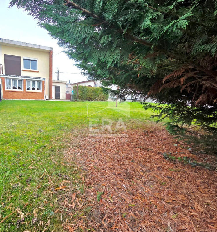 Maison - 93 m² - 5 pièces