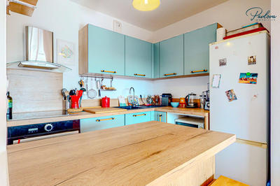 Appartement - 81 m² - 4 pièces