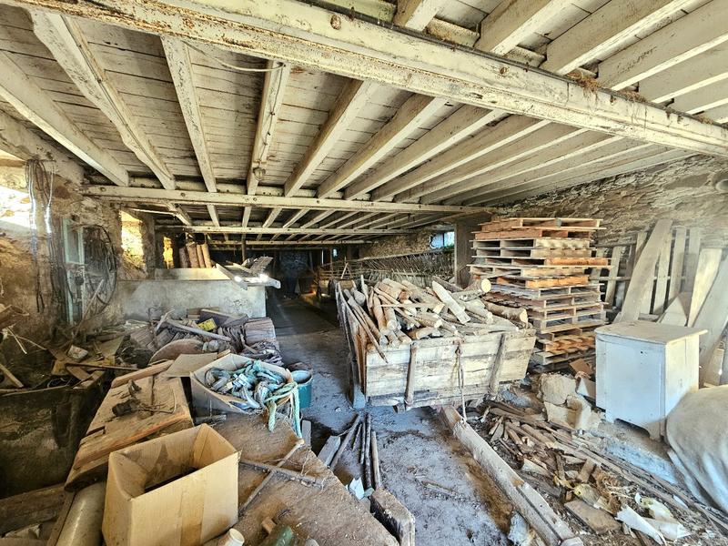 Maison - 250 m² - 5 pièces