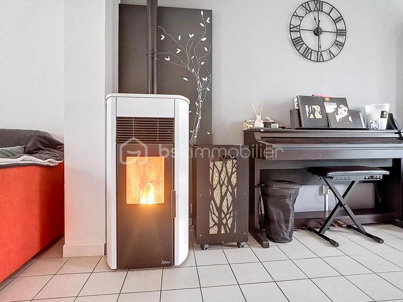 Maison - 90 m² - 5 pièces