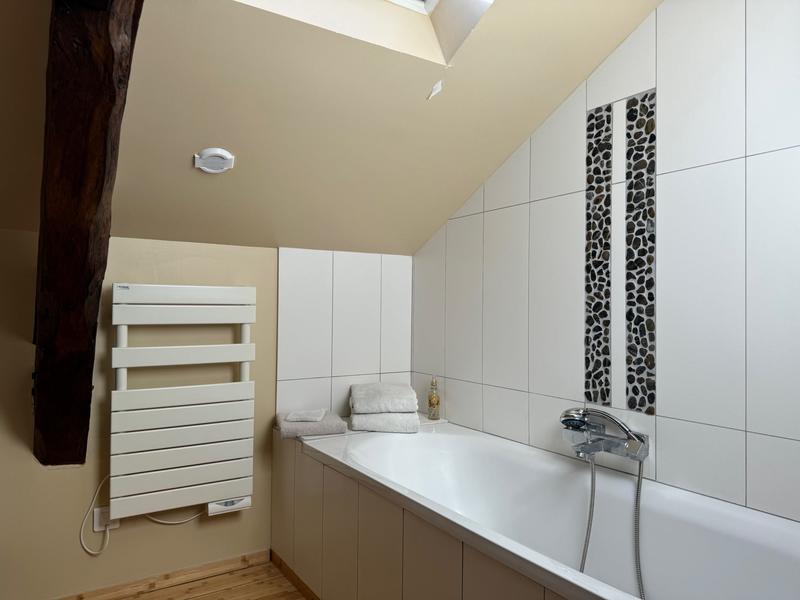 Maison - 175 m² - 14 pièces