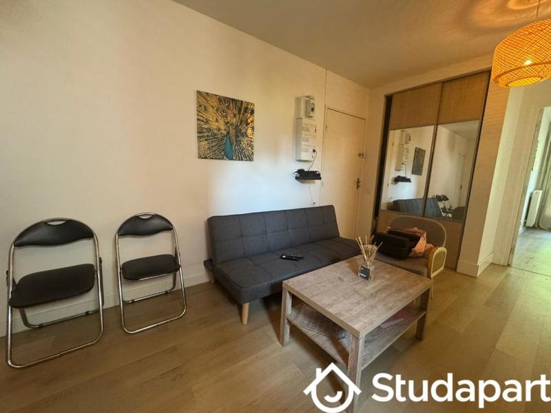 Chambre - 10 m² - 1 pièce