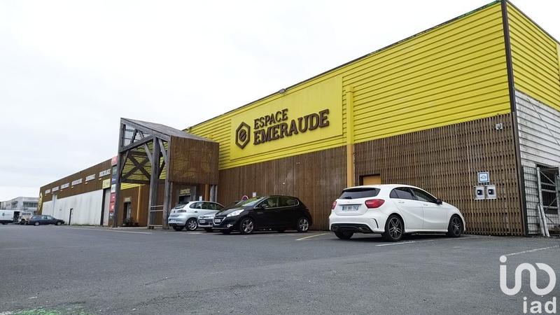 Local commercial - 3 150 m²