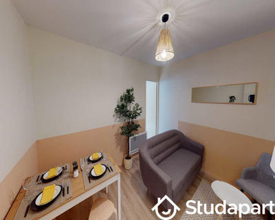 Chambre - 90 m² - 1 pièce