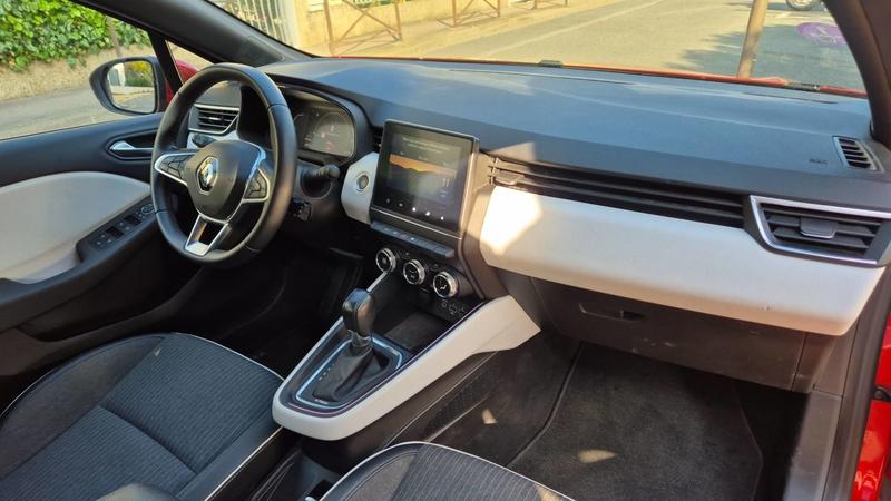 Renault Clio 1.6 E-Tech 145 Edc6 Intens