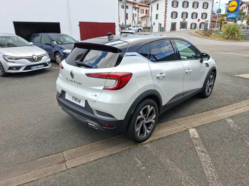 Renault Captur E-Tech 145 - 21 R.S. Line
