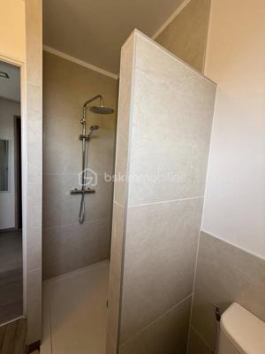 Appartement - 61 m² - 5 pièces