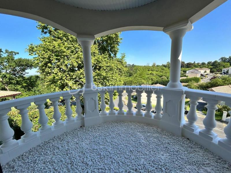 Maison - 164 m² - 6 pièces