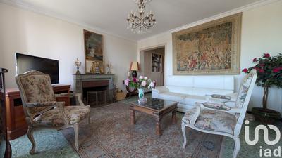 Maison - 250 m² - 9 pièces