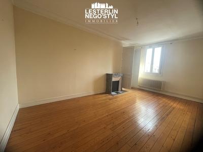 Appartement - 80 m² - 3 pièces