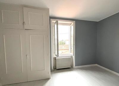 Appartement - 80 m² - 3 pièces