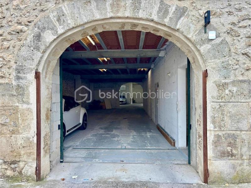 Immeuble - 250 m² - 2 pièces