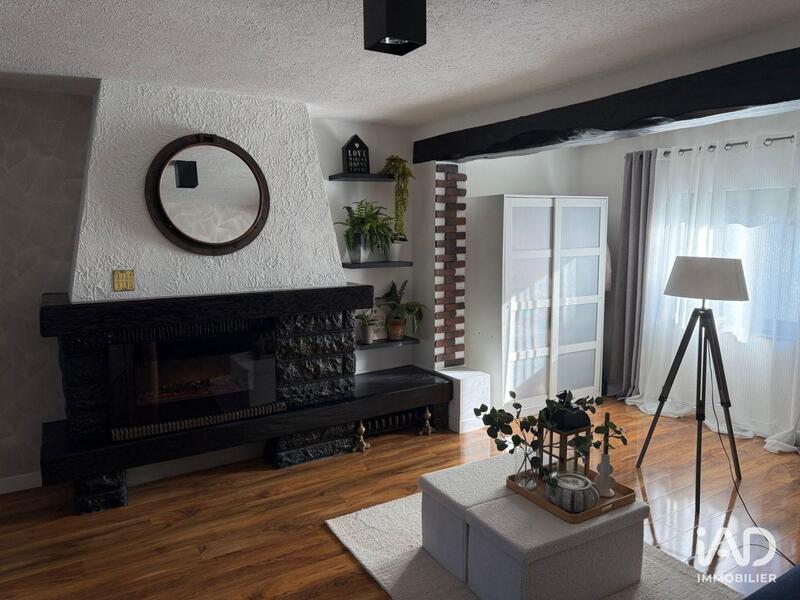 Maison - 163 m² - 7 pièces