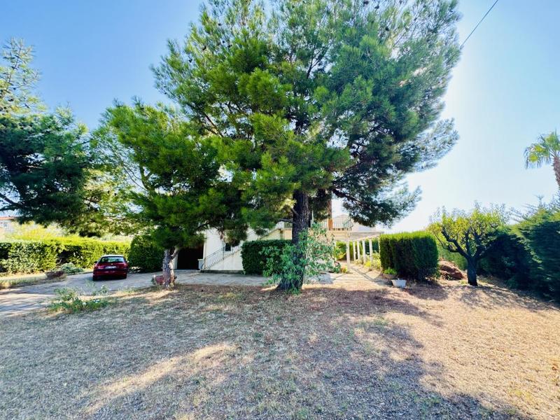 Propriété - 220 m² - 7 pièces